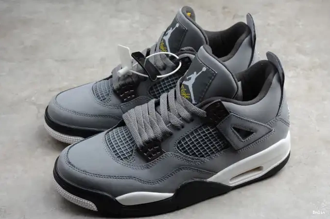 Boostmaster lin 308497-007 (2019) Cool Grey Air Jordan Retro 4 0615